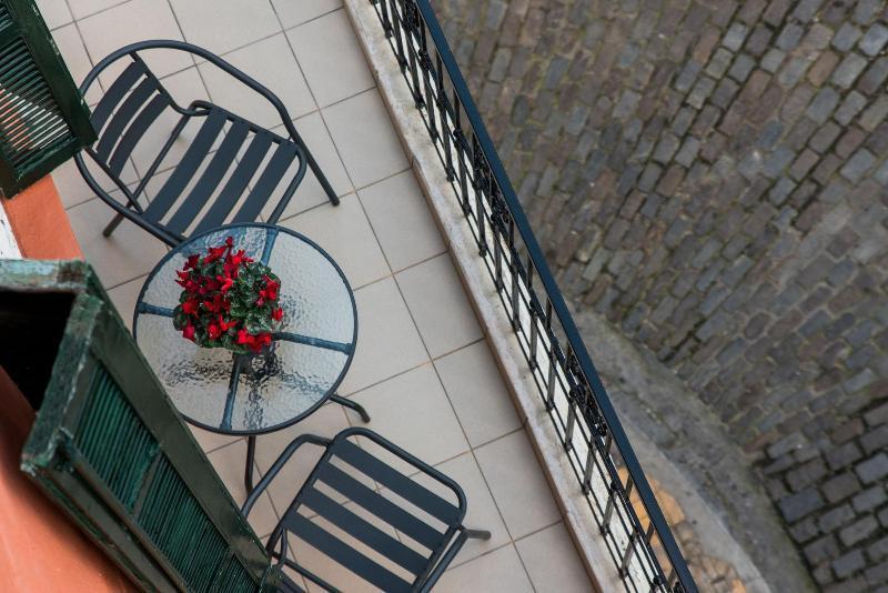 Old Town Inn Кавала Екстериор снимка
