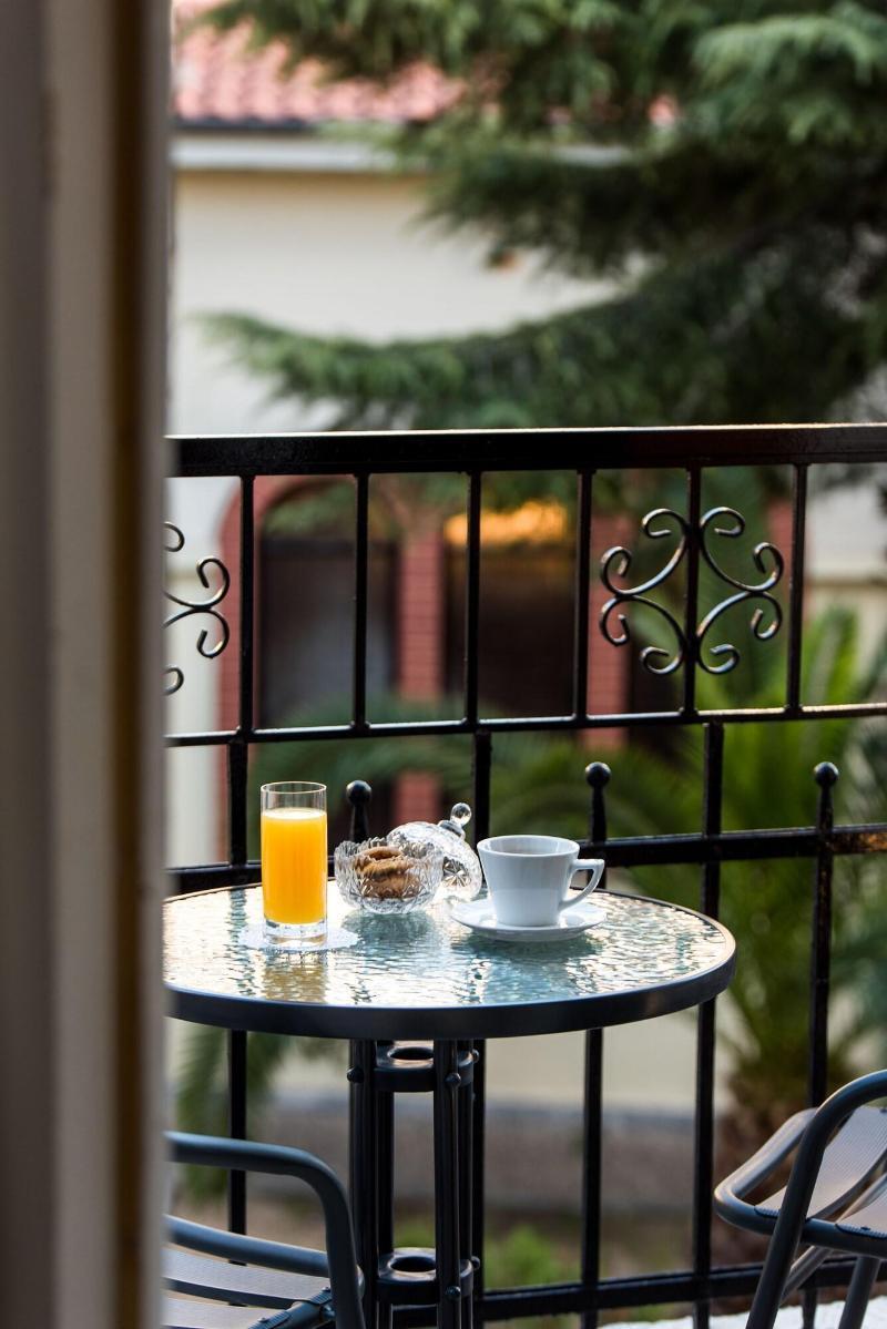 Old Town Inn Кавала Екстериор снимка