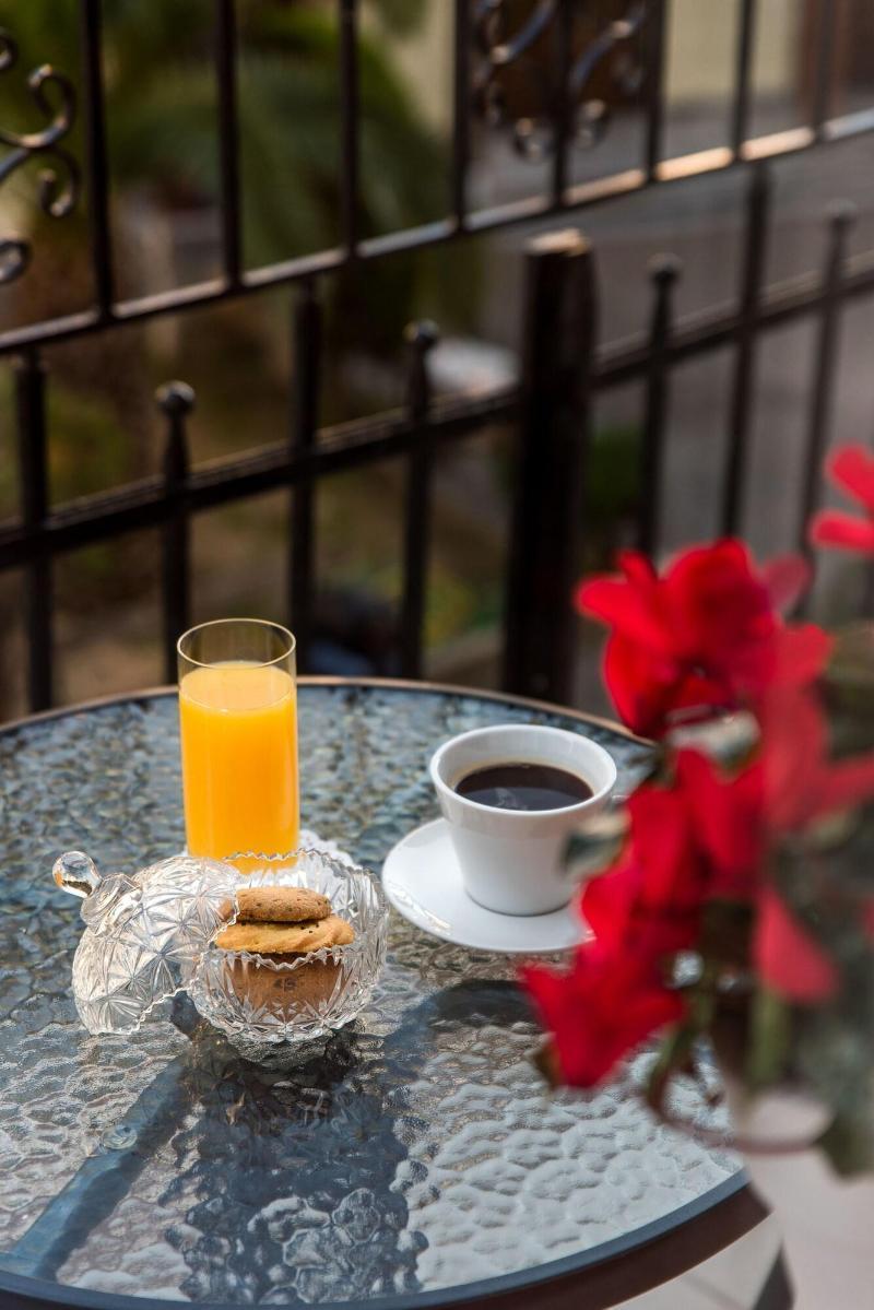 Old Town Inn Кавала Екстериор снимка