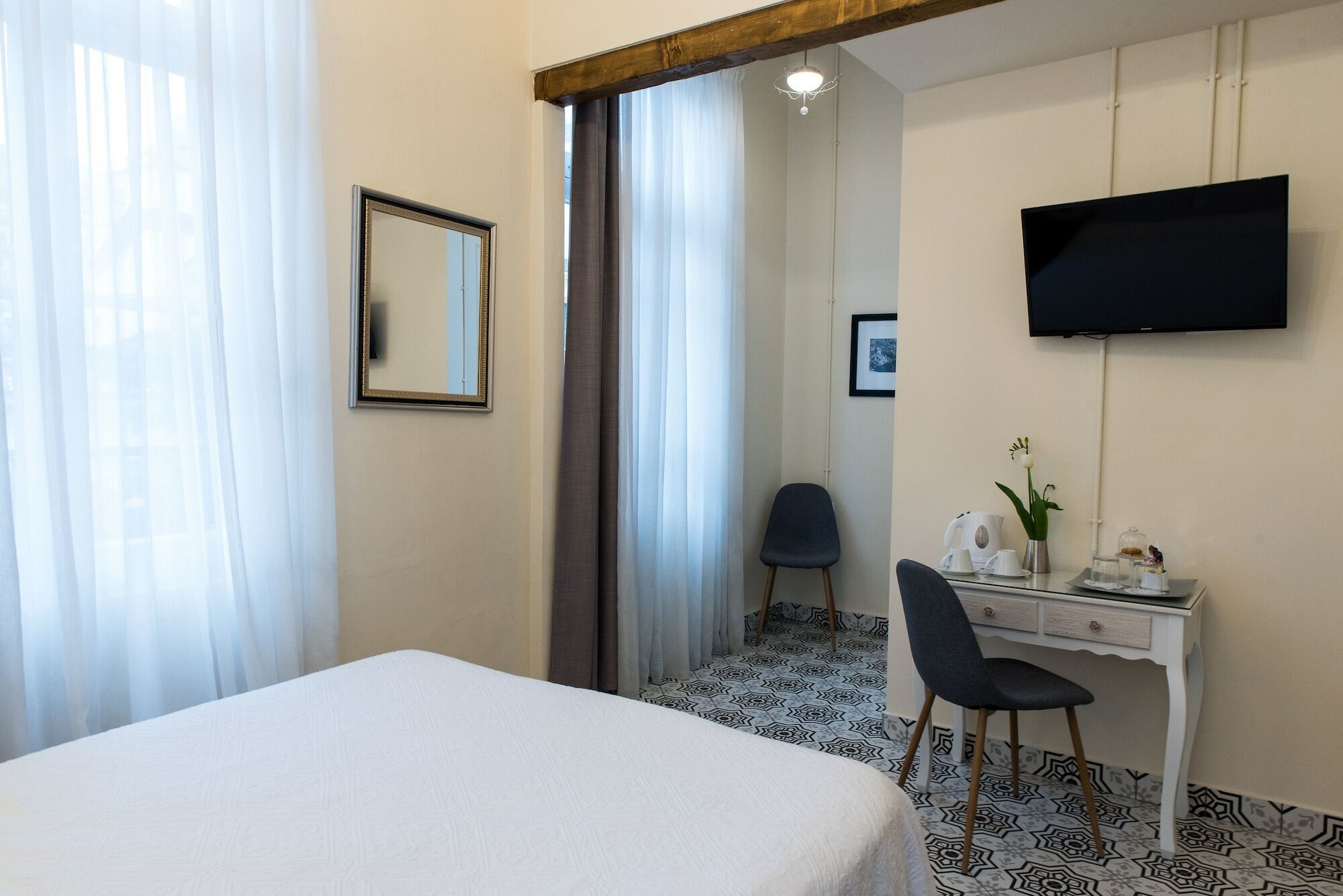 Old Town Inn Кавала Екстериор снимка