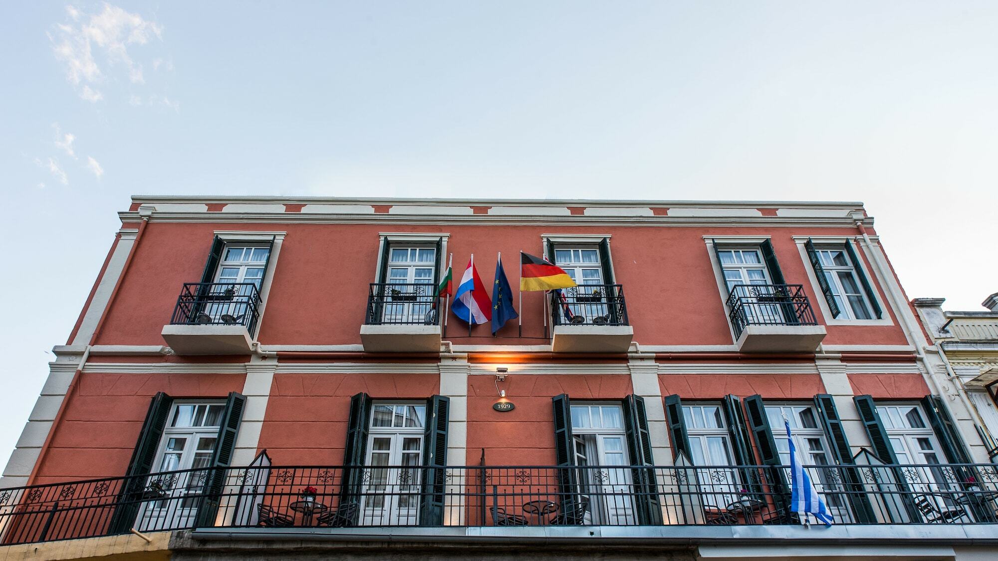 Old Town Inn Кавала Екстериор снимка